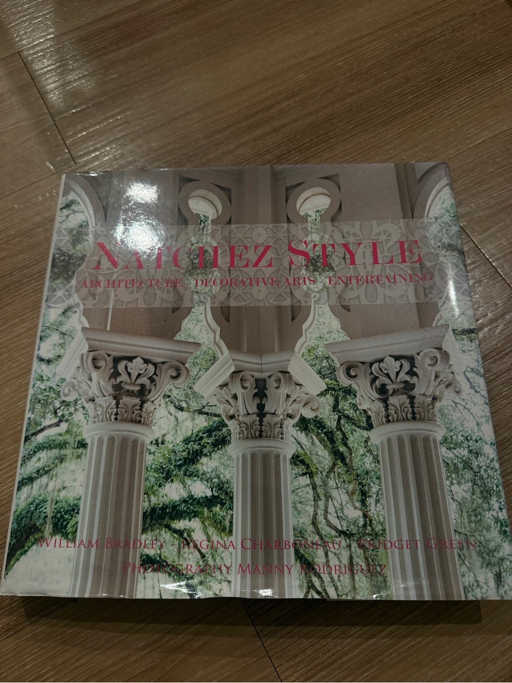 Coffee table book- Natchez, MS homes
